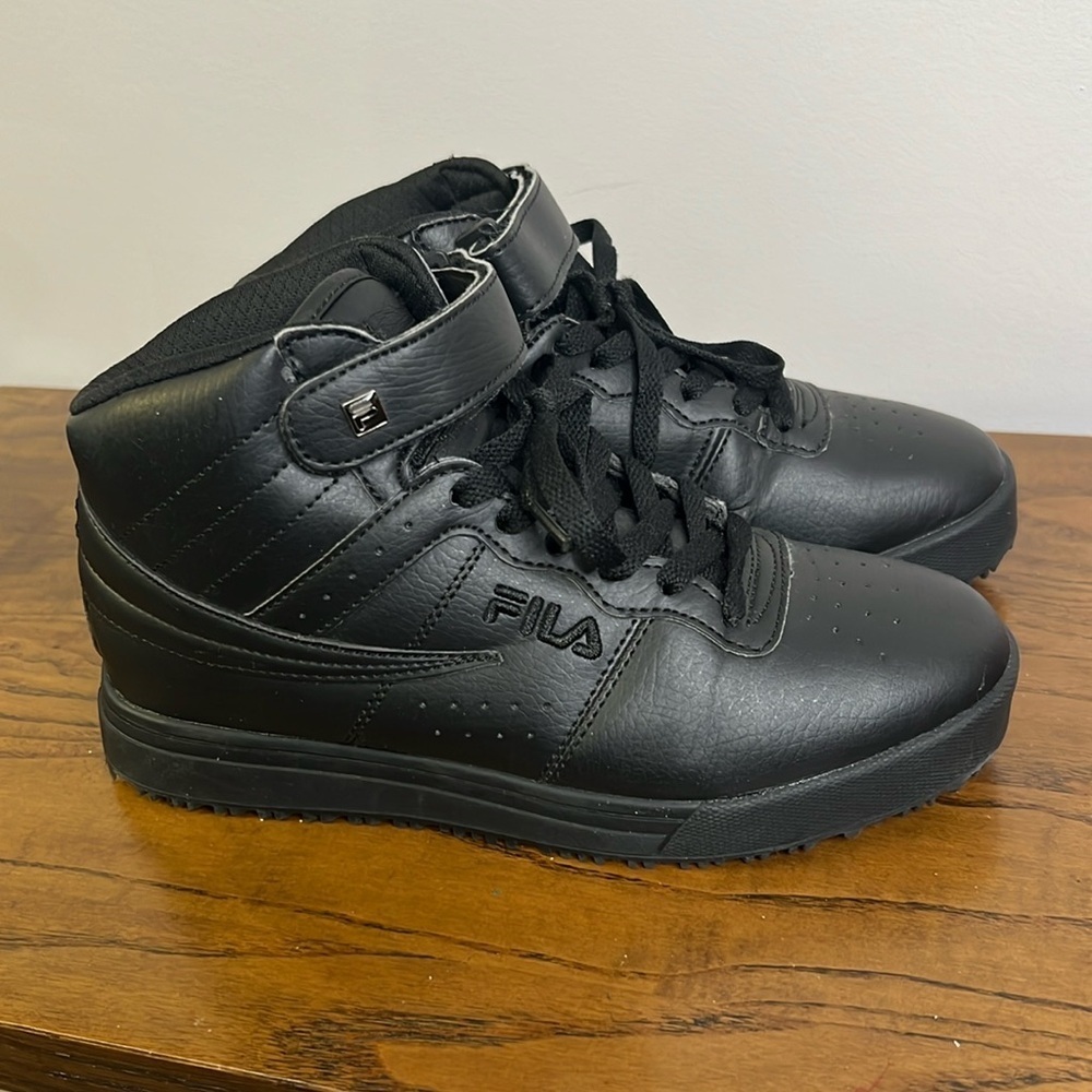 FILA Size 6.5 Black High Tops Like New Velcro Laces